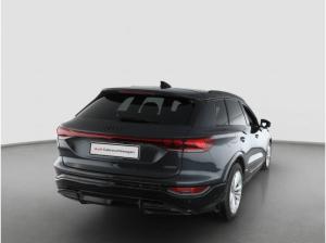 Audi Q6 e-tron quattro S line B&O HUD Luftfed. Pano ACC