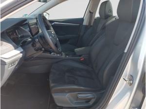 Skoda Octavia Combi 2,0 TDI DSG AHK/DCC/HeadUp/Matrix/Pdach/8fach/Keine Überführungskosten