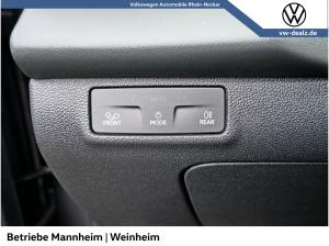 Volkswagen T-Roc R-Line 1.5 l eTSI DSG Klima NAVI LED DAB