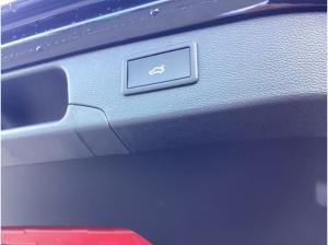 Skoda Superb Combi 2.0 TDI DSG Selection AHK*19'*Assis