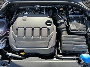 Skoda Octavia Combi 2.0 TDI ACC MATRIX 360° KAMERA AHK *PRIVAT*