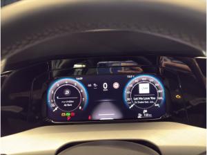 Volkswagen Golf 1.5 eTSI Life DSG - Pano+Head-Up