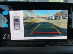 Volkswagen Golf VIII Active 1.5 TSI LED HUD KAM STANDHZG