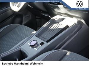 Volkswagen T-Roc R-Line 1.5 l eTSI DSG Klima NAVI AHK LED