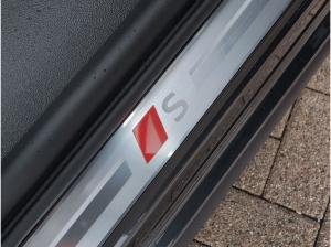 Audi Q3 e-hybrid 200 kW S tronic *S line Interieur*Lenkradheizung* Fernlichtassistent*