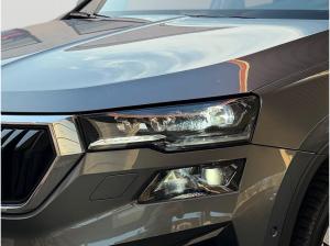 Skoda Karoq Selection Tour 1.5 TSI DSG - AHK PDC NAVI SMART LINK  LED ACC AREA VIEW