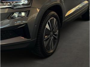 Skoda Karoq Selection Tour 1.5 TSI DSG - AHK PDC NAVI SMART LINK  LED ACC AREA VIEW