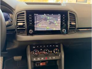 Skoda Karoq Selection Tour 1.5 TSI DSG - AHK PDC NAVI SMART LINK  LED ACC AREA VIEW