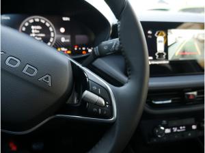 Skoda Fabia 1.0 TSI Tour KLIMA PDC SHZ KAMERA LED *979*