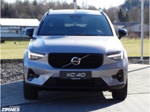 Volvo XC40 B4 Plus Dark