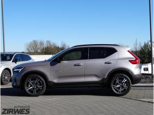 Volvo XC40 B4 Plus Dark