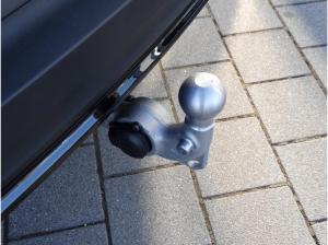 Volvo XC40 B4 Plus Dark