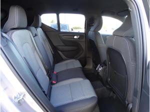 Volvo XC40 B4 Plus Dark