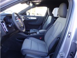 Volvo XC40 B4 Plus Dark