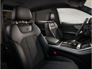 Audi Q8 SUV TFSI e qu. S line*MATRIX*WR*AHK*5Sitze*23