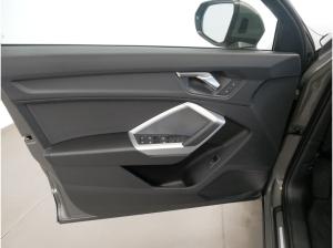 Audi Q3 35 TFSI S tro. advanced LED AHK virt. Cock.