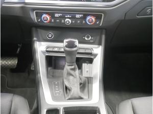 Audi Q3 35 TFSI S tro. advanced LED AHK virt. Cock.