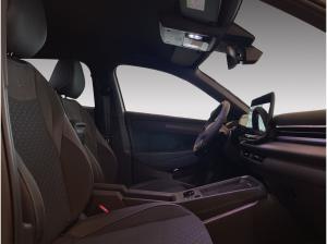 Volkswagen T-Roc R-Line 1.5 l eTSI