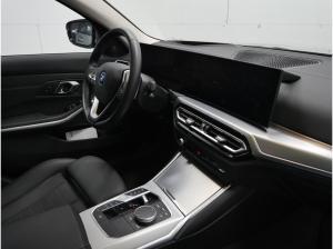 BMW 330 e Tour.,  Dri. Ass. Prof.,  Park. Ass. +.,  Pano.,  H/K.,  Keyless.,  uvm.