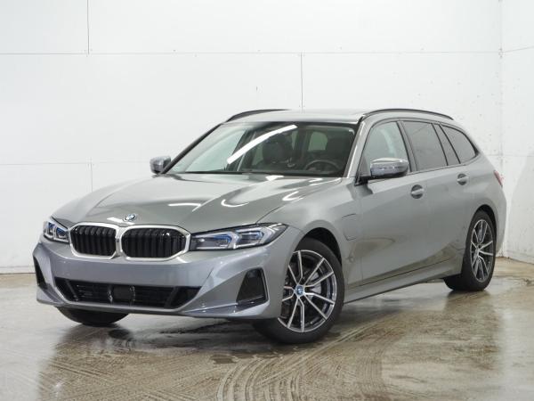 BMW 330 e Tour.,  Dri. Ass. Prof.,  Park. Ass. +.,  Pano.,  H/K.,  Keyless.,  uvm.