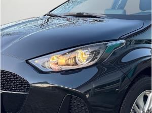 Mazda 2 Hybrid Centre-Line / AKTION