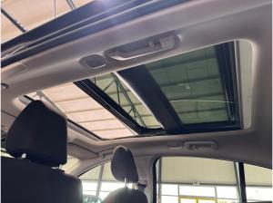 Ford Focus Titanium Edition + Rückfahrkamera+Pano+Navi+LED+Tempomat-adaptiv+Klimaautomatik+Sitzheizung