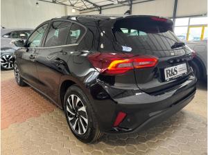 Ford Focus Titanium Edition + Rückfahrkamera+Pano+Navi+LED+Tempomat-adaptiv+Klimaautomatik+Sitzheizung
