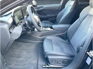 Audi A6 Avant S line business e-tron qu. Luft HUD AHK