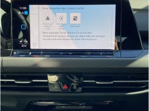 Volkswagen Golf VIII 1.5 TSI DSG R-Line LED ACC NAVI BLACK-STYLE