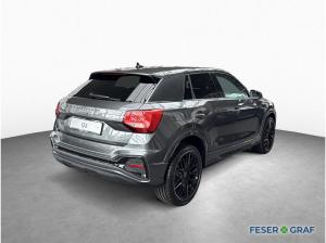 Audi Q2 2x Sline S tronic Navi RFK Optikpaket schwarz