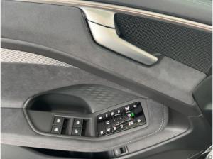 Audi A6 Avant e-hybrid quattro S tronic