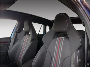 Skoda Kamiq Monte Carlo 1,5 TSI DSG NAVI PANO AHK SHZ