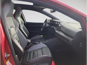 Volkswagen Golf VIII GTI BLACK 2.0TSI DSG MATRIX.STDHZG.PANO.AHK.KAMERA.HuD.HARMAN.DCC