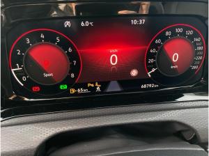 Volkswagen Golf VIII GTI BLACK 2.0TSI DSG MATRIX.STDHZG.PANO.AHK.KAMERA.HuD.HARMAN.DCC