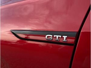 Volkswagen Golf VIII GTI BLACK 2.0TSI DSG MATRIX.STDHZG.PANO.AHK.KAMERA.HuD.HARMAN.DCC