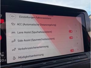 Volkswagen Golf VIII GTI BLACK 2.0TSI DSG MATRIX.STDHZG.PANO.AHK.KAMERA.HuD.HARMAN.DCC