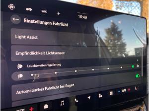 Skoda Octavia Combi Tour 2.0TDI LightA.DSG.NAV.AHK.AMBIENTE.KAM.SignA.SMARTLINK.DAB