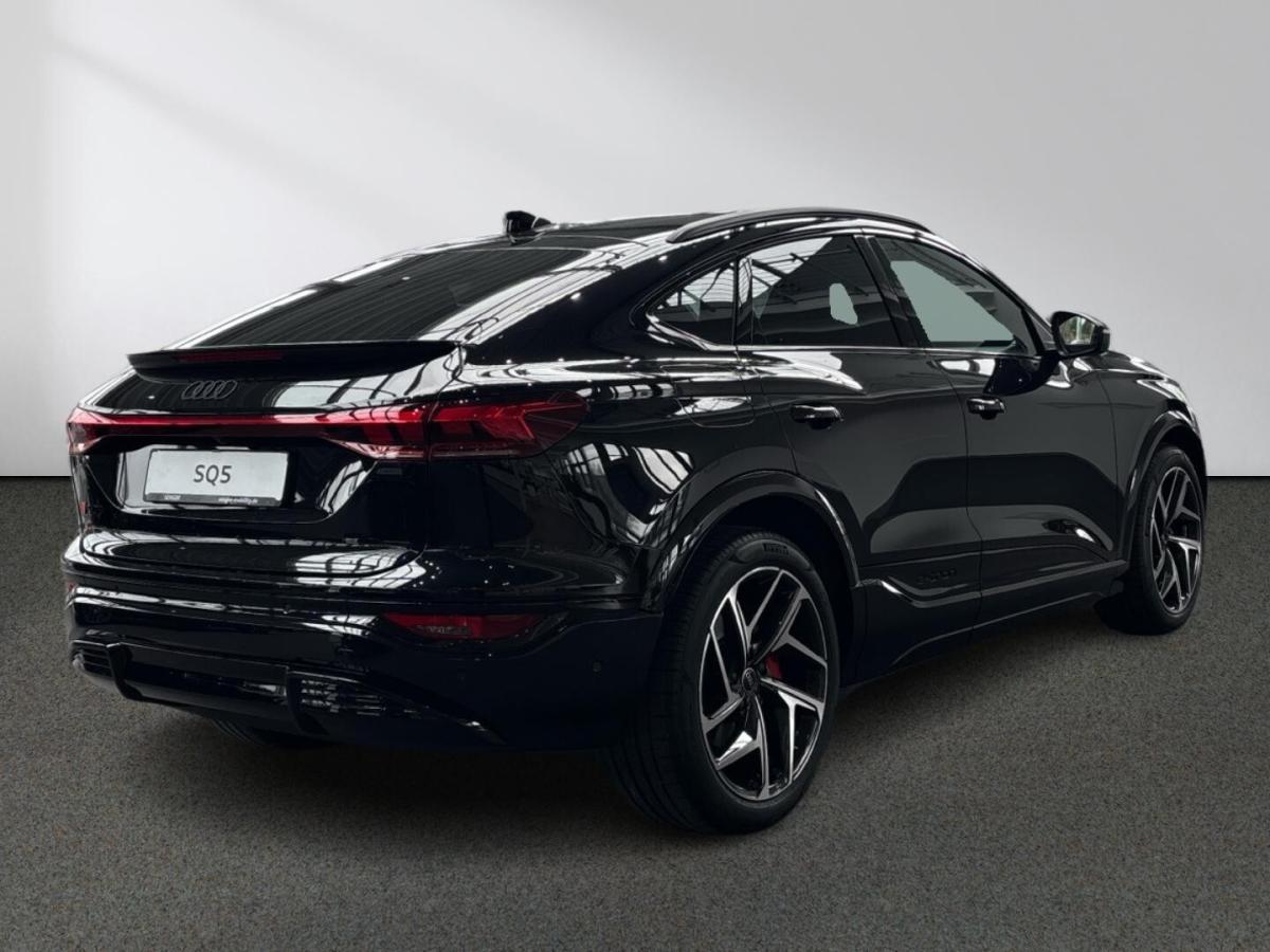 Audi SQ6 e-tron