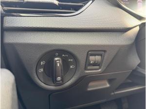 Skoda Kamiq Essence 1.0 TSI DSG - LED SHZ MFL SMART LINK DAB ZV