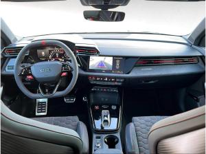 Audi RS3 RS 3 Limousine Audi exclusive-Oakgrün Metallic *SOFORT VERFÜGBAR*