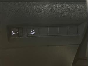 Peugeot 2008 1.2 136 A llure ACC+LED+SHZ+KlimaA+PDC+AUT