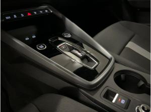 Audi A3 Limousine 30 TFSI S tr. LED AHK RFK NAVI