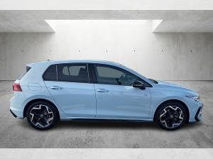 Volkswagen Golf 2.0 TDI R-Line DSG BlackStyle AHK Navi ACC HarmanKardon