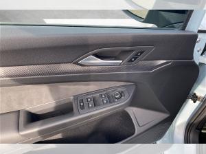 Volkswagen Golf 2.0 TDI R-Line DSG BlackStyle AHK Navi ACC HarmanKardon