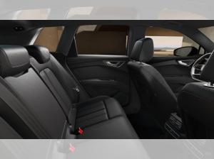 Audi Q4 e-tron 45 e-tron S line AHK ACC AHK AUT Kam.