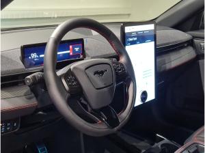 Ford Mustang Mach-E Premium 🔋 BEV ⚡ 88kWh 💥 Absolute-Black Met. ⚡ Technologie-Paket+ 💥 LMF19" schwarz