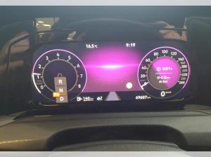 Volkswagen Golf VIII GTI 2.0 TSI OPF 7-Gang-DSG NAVI