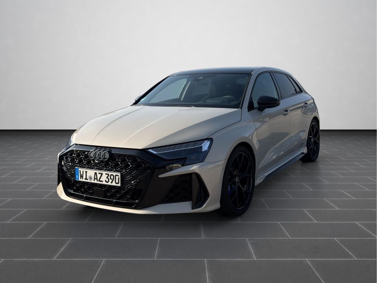 Audi RS3 Sportback | 5 Zylinder Power pur