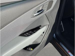 Audi Q3 SUV TFSI S line LED Plus Navi Pano AHK Rü 19"