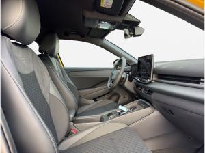 Volkswagen T-Roc R-Line 1.5 l eTSI OPF 7-Gang-Doppelkupplungsgetriebe DSG